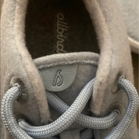 Allbirds blue sneakers size 7 great condition - Picture 2 of 4